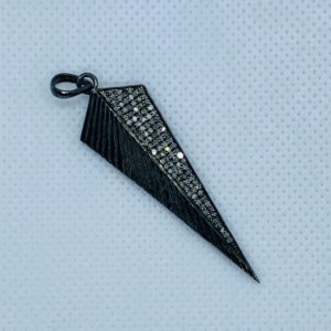 Paved Diamond Quadrangular Spike BD