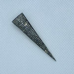 Paved Diamond Triangular Spike
