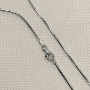 Stg. Silver Diamond Cut 8 Sided Snake-35 Chain with Clasp